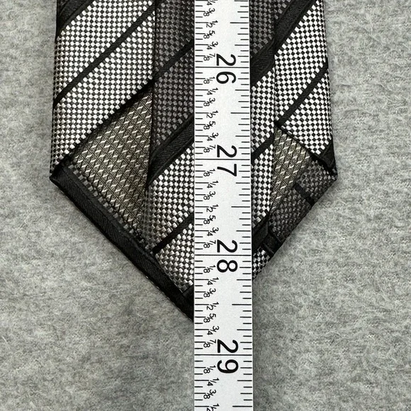 Bergamo New York‎ Black & Silver Silk Diagonal Micro-check Stripe Necktie - Picture 4 of 5